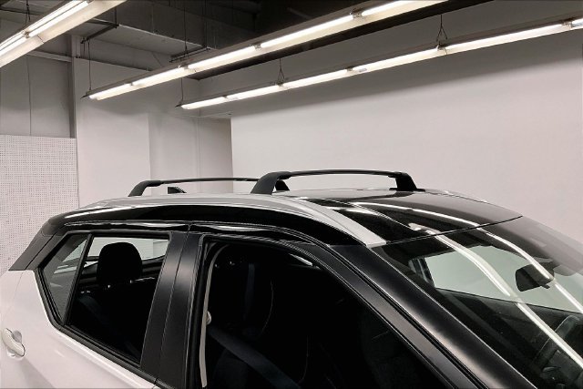 Used 2022 Nissan Kicks SV FWD image 11