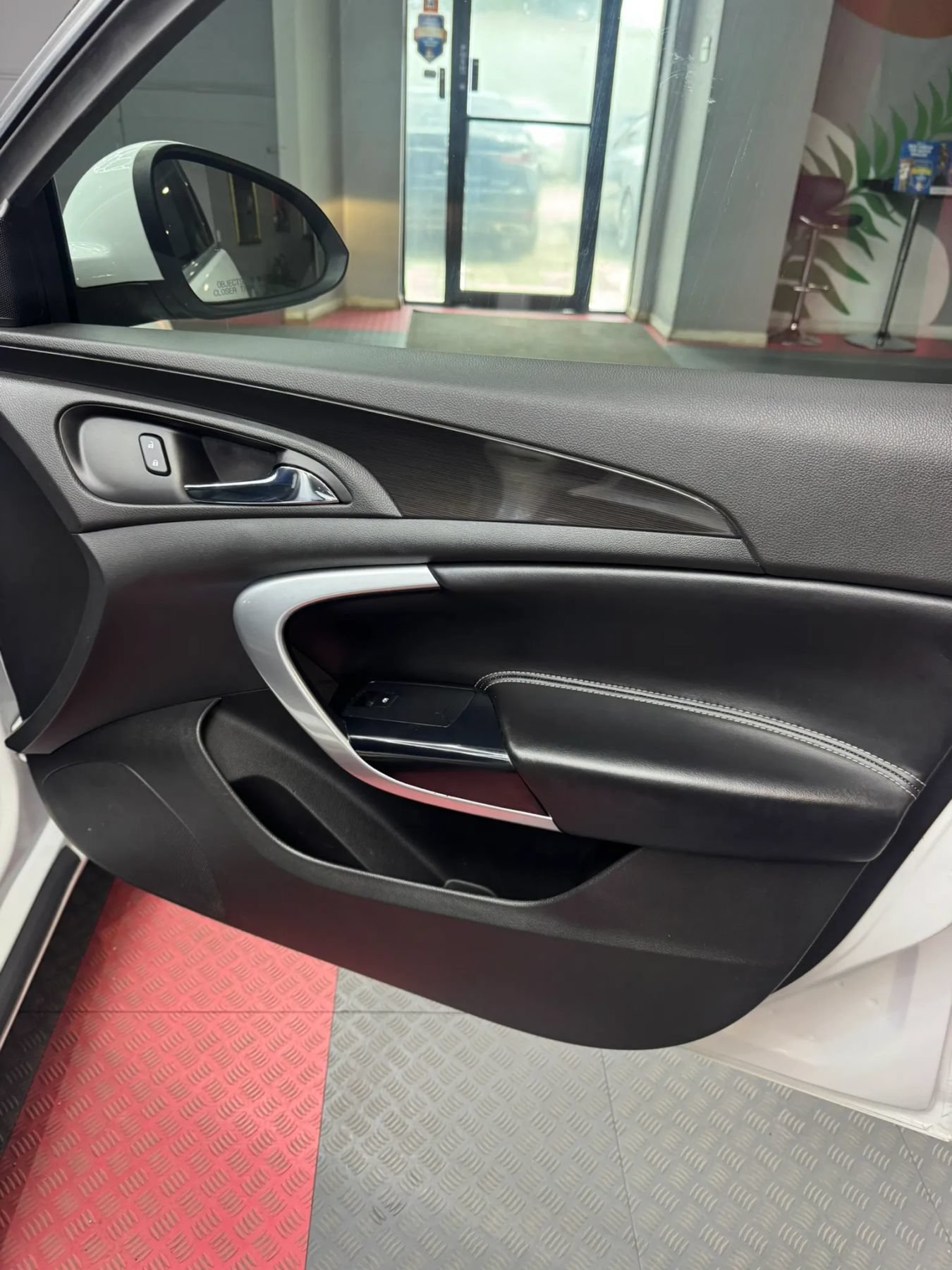 Used 2017 Buick Regal Sport Touring FWD image 26