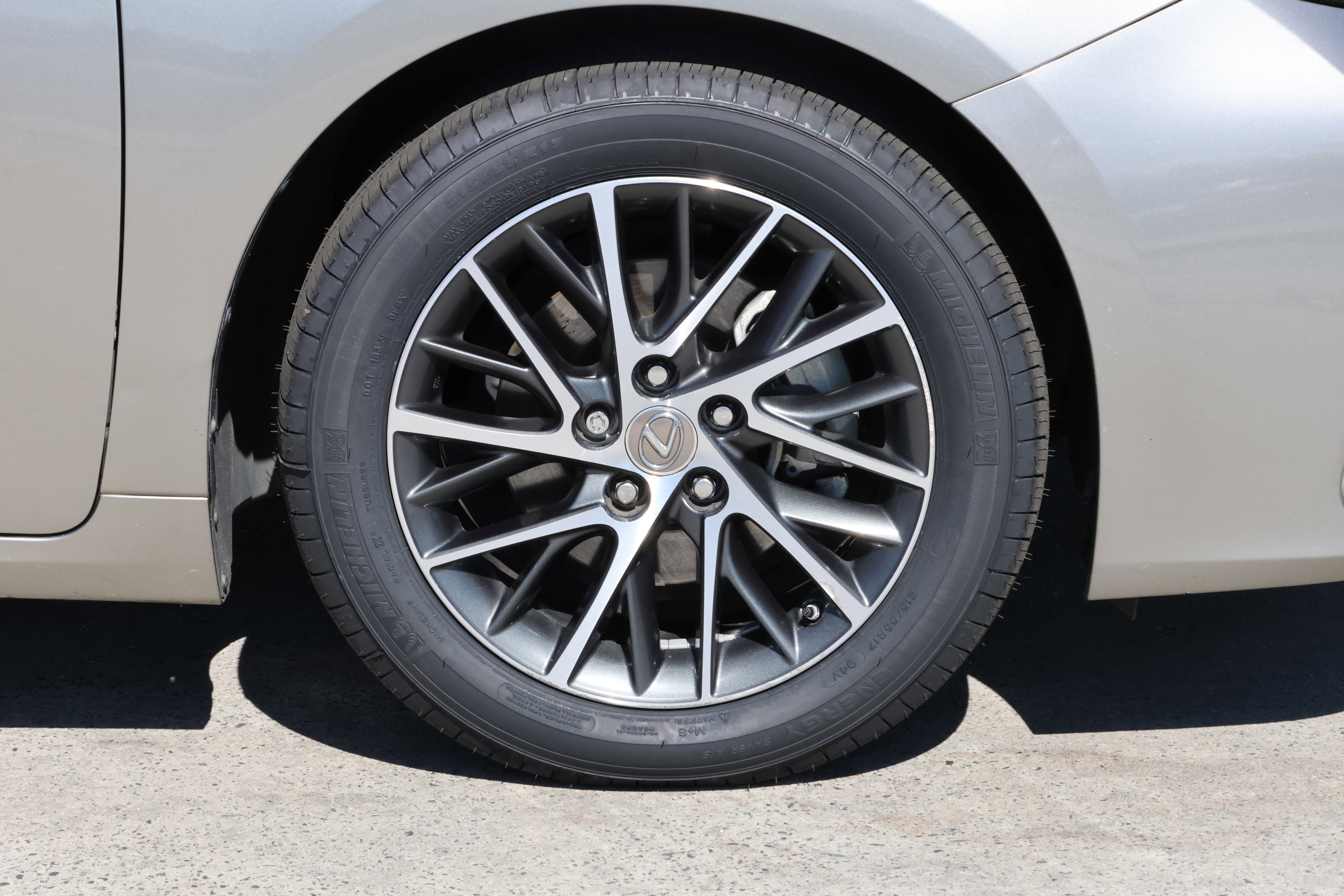 Used 2018 Lexus ES 350 350 w/ Luxury Package w/Wood Trim image 11