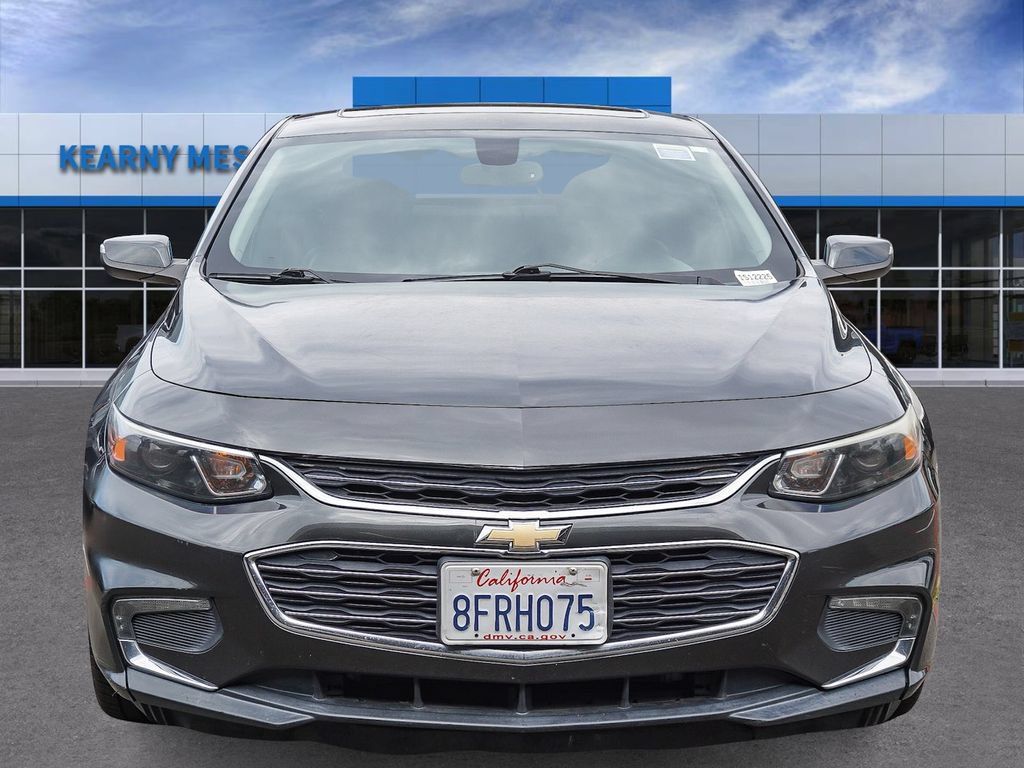 Used 2018 Chevrolet Malibu Premier w/ Premier Sun and Wheel Package FWD image 2