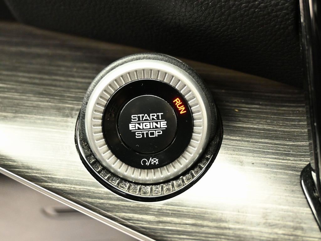 Used 2024 Jeep Wagoneer Series II w/ Flexible Seating Group image 22