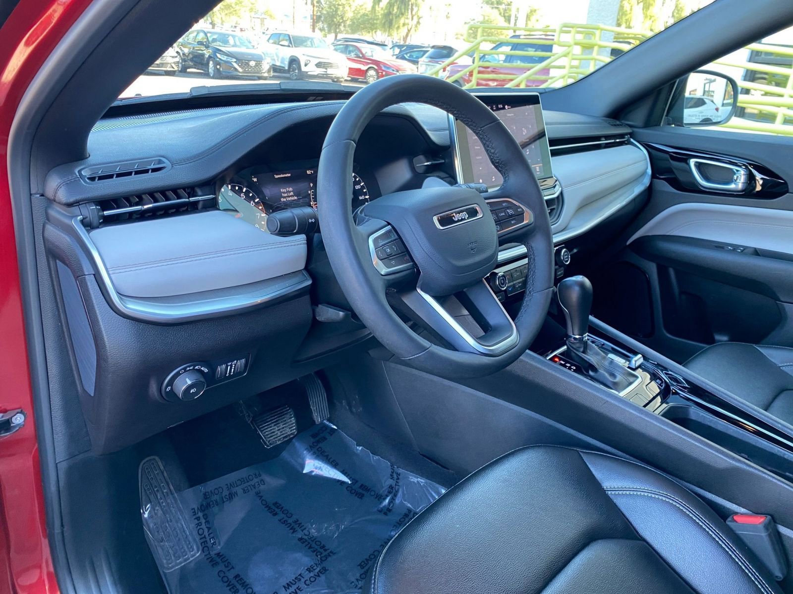 Used 2025 Jeep Compass Limited AWD/4WD image 35
