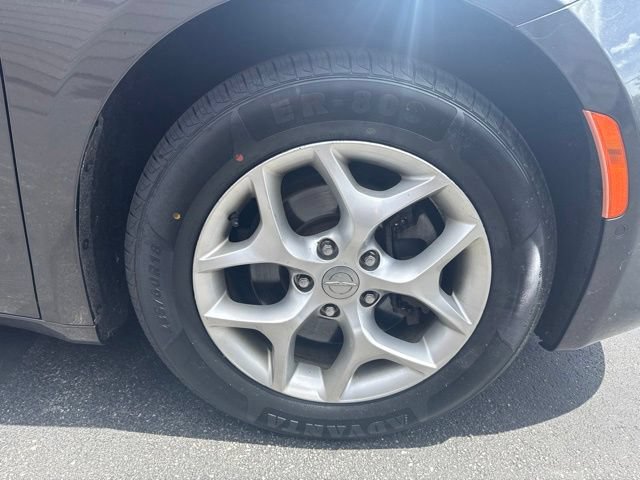 Used 2019 Chrysler Pacifica Touring Plus w/ Advanced Safetytec Group FWD image 24