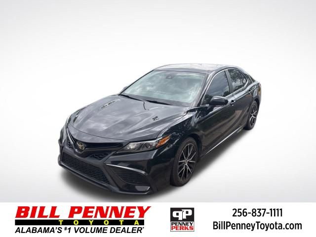 Used 2022 Toyota Camry SE