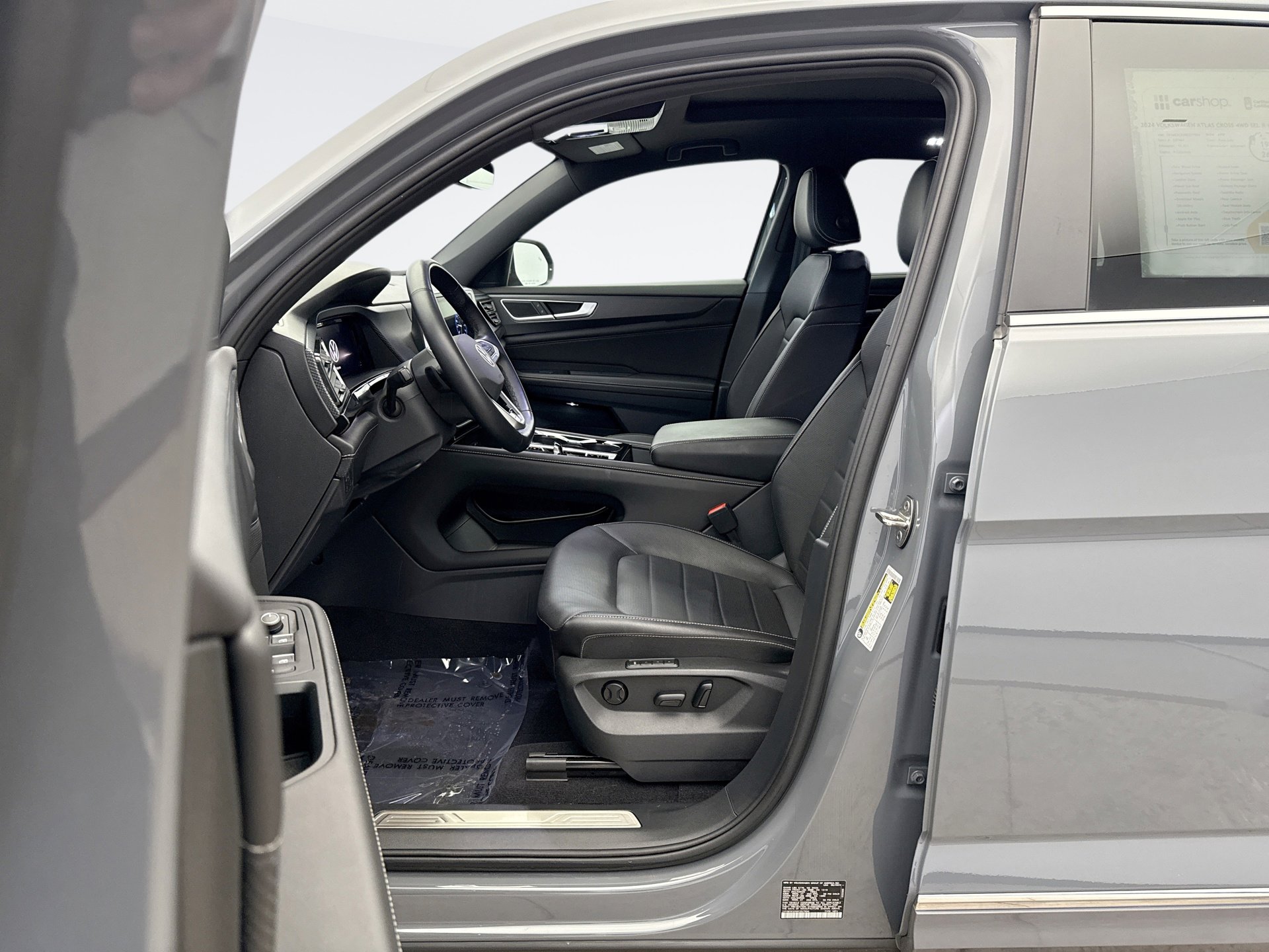 Used 2024 Volkswagen Atlas Cross Sport SEL R-Line image 10