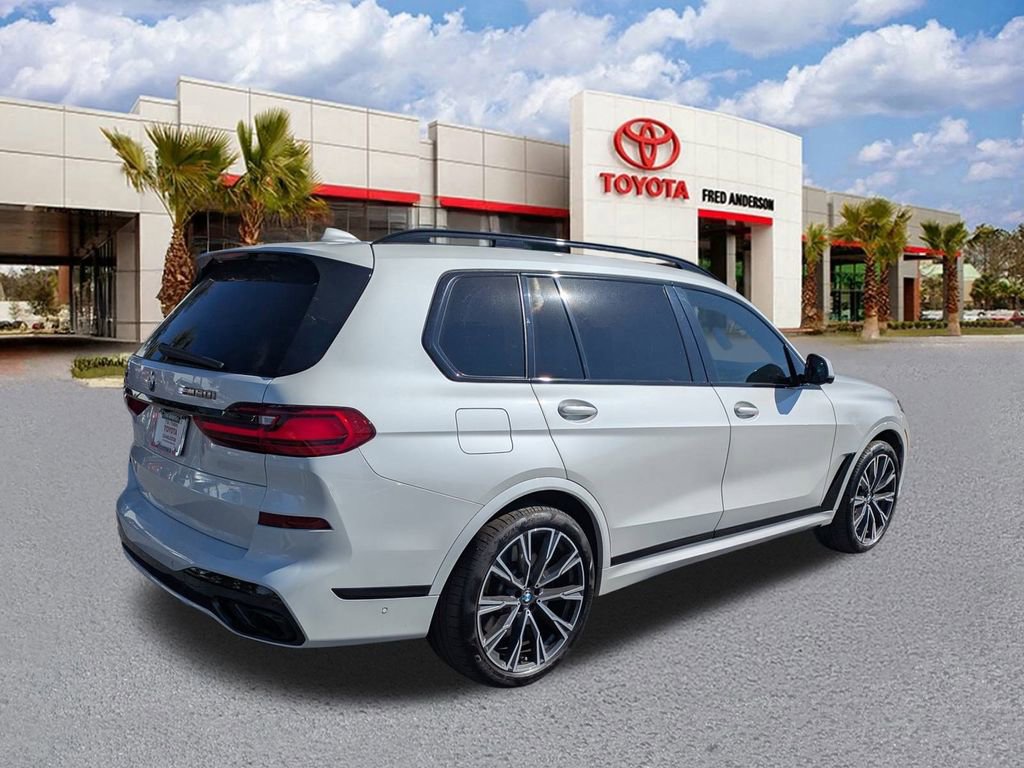 Used 2021 BMW X7 M50i w/ Dynamic Handling Package image 4