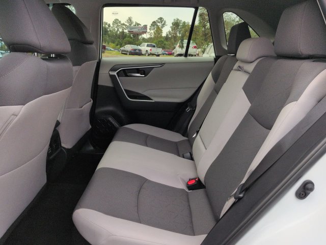 Used 2024 Toyota RAV4 XLE AWD/4WD image 14