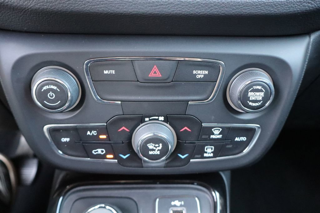 Used 2019 Jeep Compass Limited AWD/4WD image 22