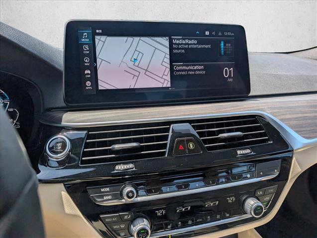 Used 2021 BMW 530e w/ Parking Assistance Package RWD image 17