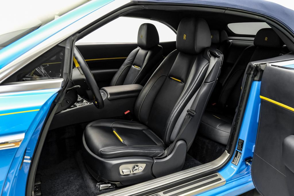 Used 2021 Rolls-Royce Dawn RWD image 38
