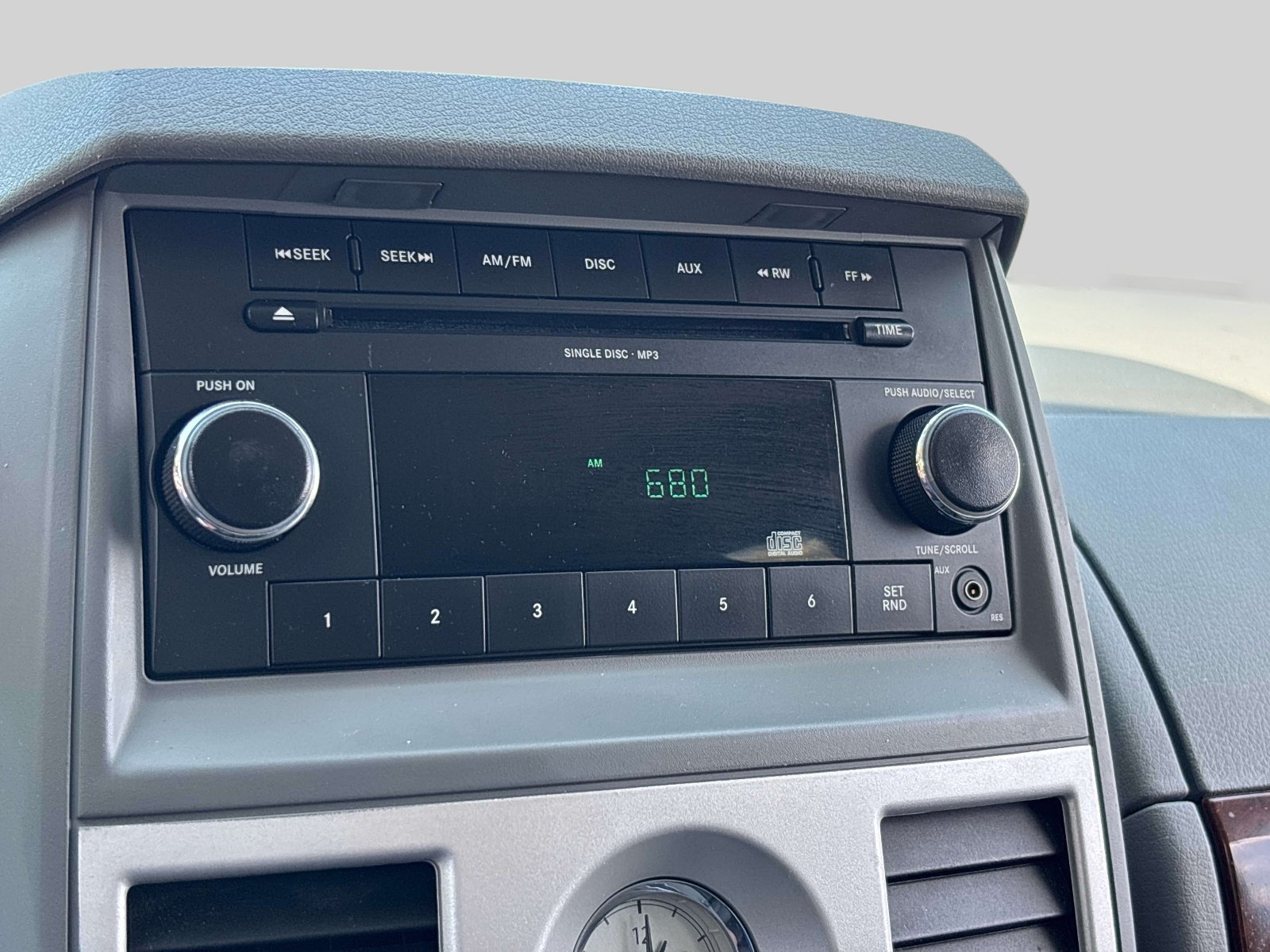 Used 2010 Chrysler Town & Country LX w/ PWR Convenience Group FWD image 24