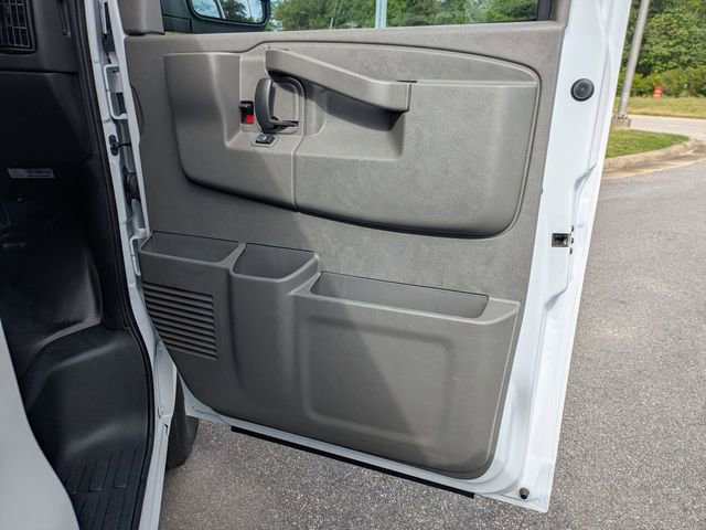 New 2026 Chevrolet Express 2500 w/ Driver Convenience Package RWD image 24