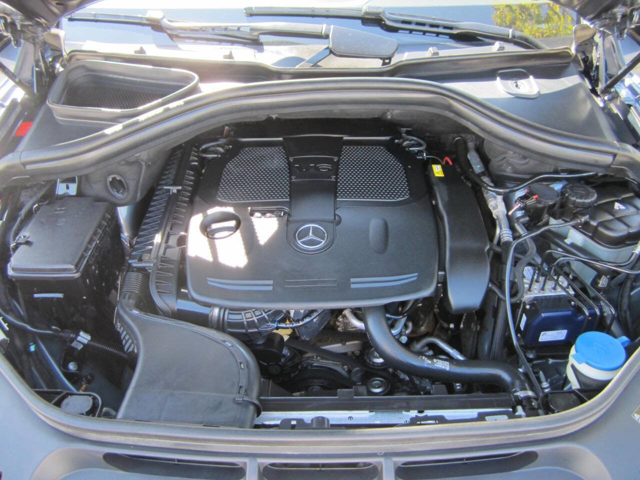 Used 2012 Mercedes-Benz ML 350 ML 350 AWD 4MATIC 4dr SUV image 14