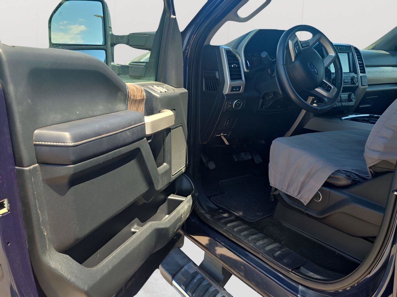 Certified 2019 Ford F250 Lariat w/ Lariat Value Package AWD/4WD image 6