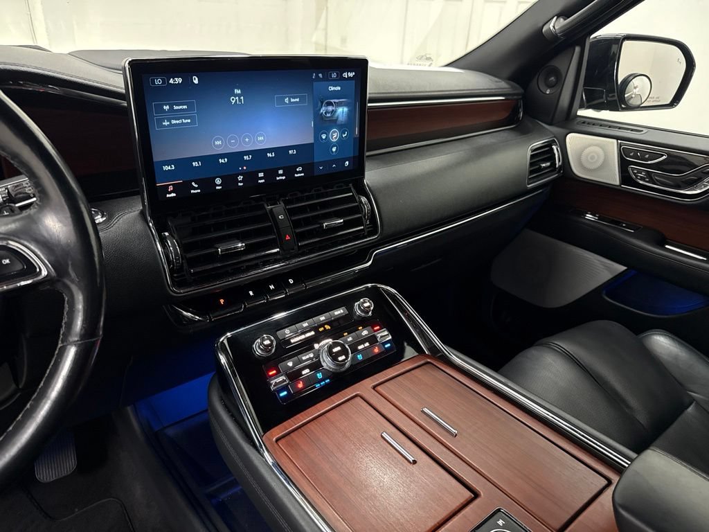 Used 2022 Lincoln Navigator L Reserve AWD/4WD image 22