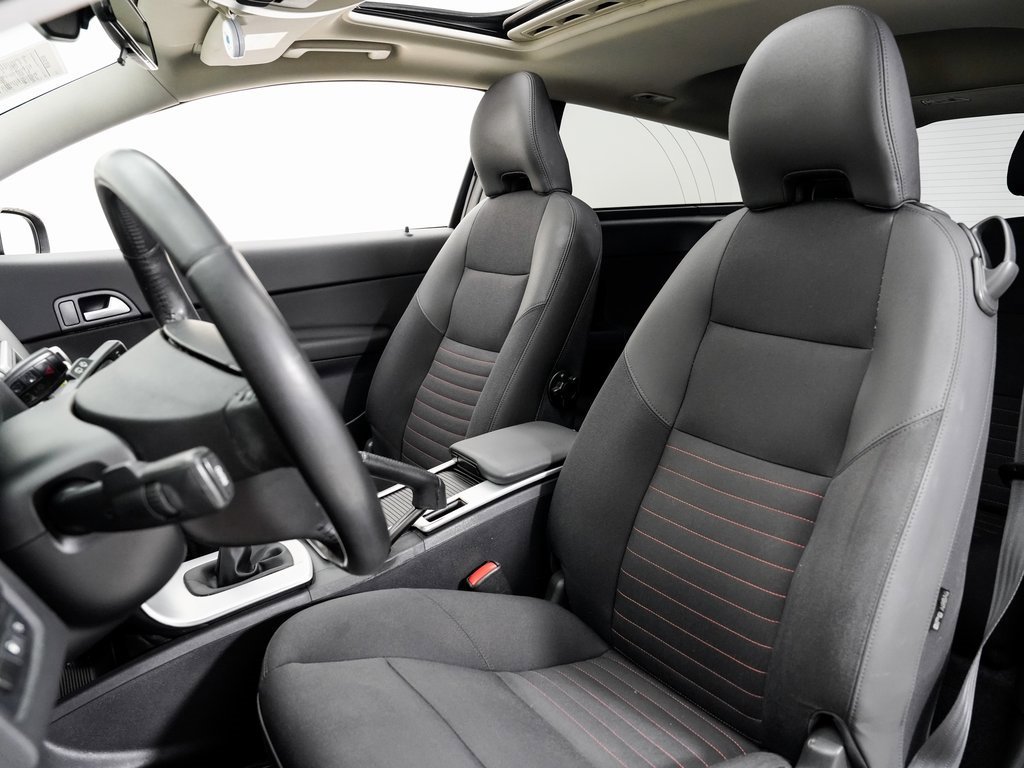 Used 2013 Volvo C30 T5 image 5