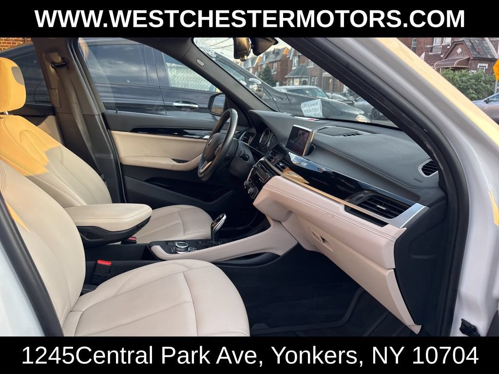 Used 2022 BMW X1 xDrive28i w/ Convenience Package AWD/4WD image 12