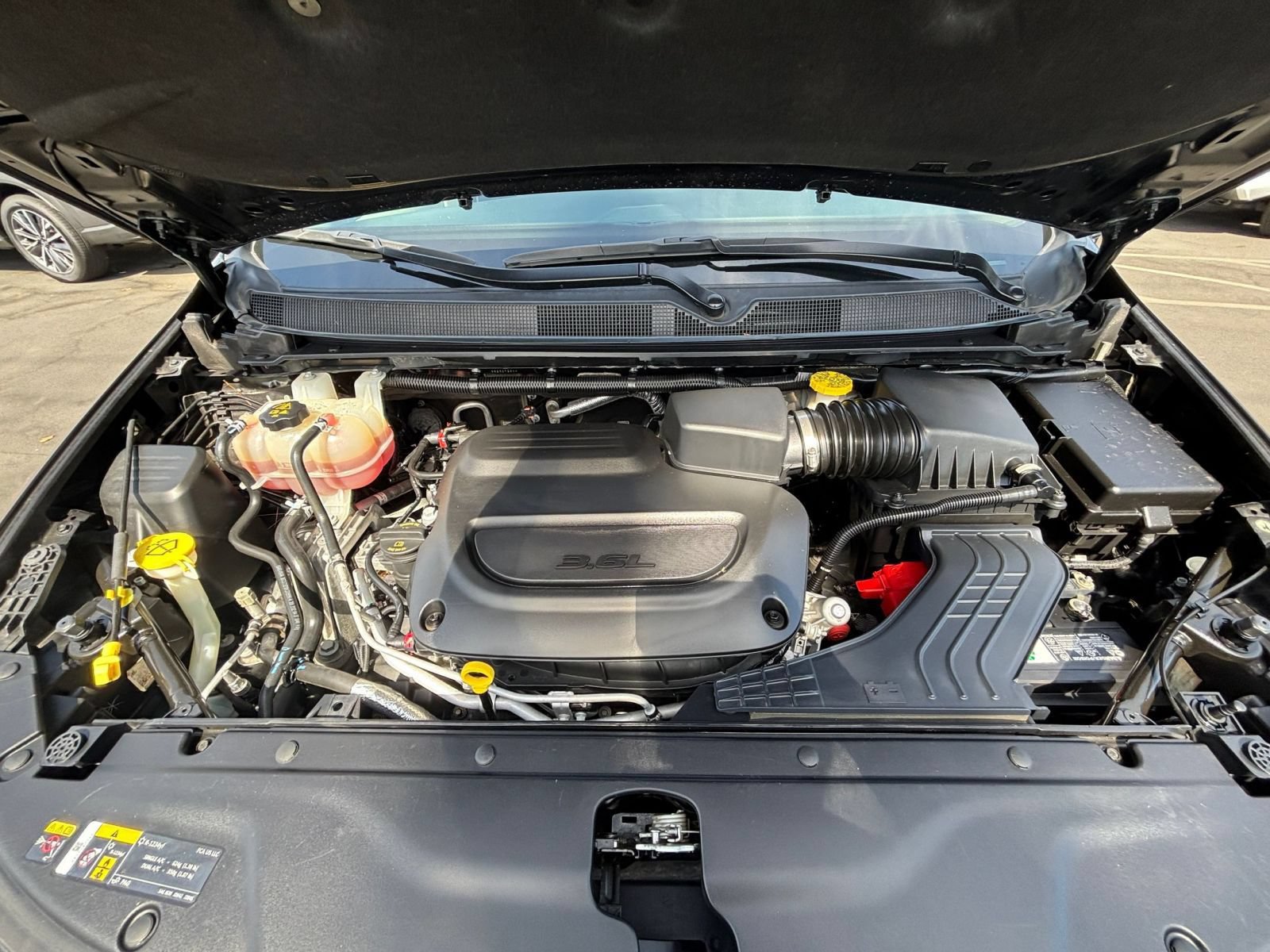 Used 2023 Chrysler Pacifica Touring-L FWD image 34