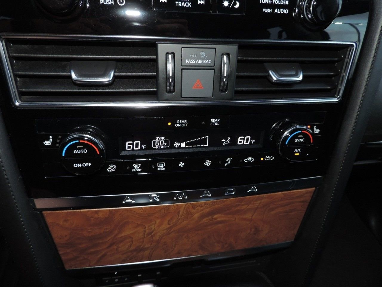 Used 2022 Nissan Armada SL image 25