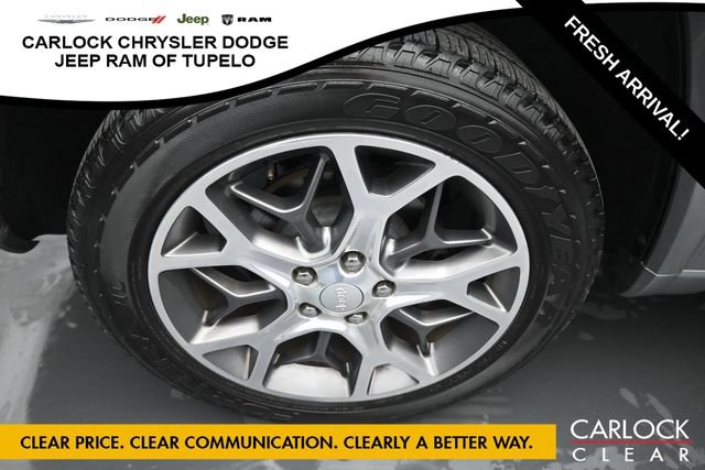 Used 2020 Jeep Grand Cherokee Overland RWD image 42