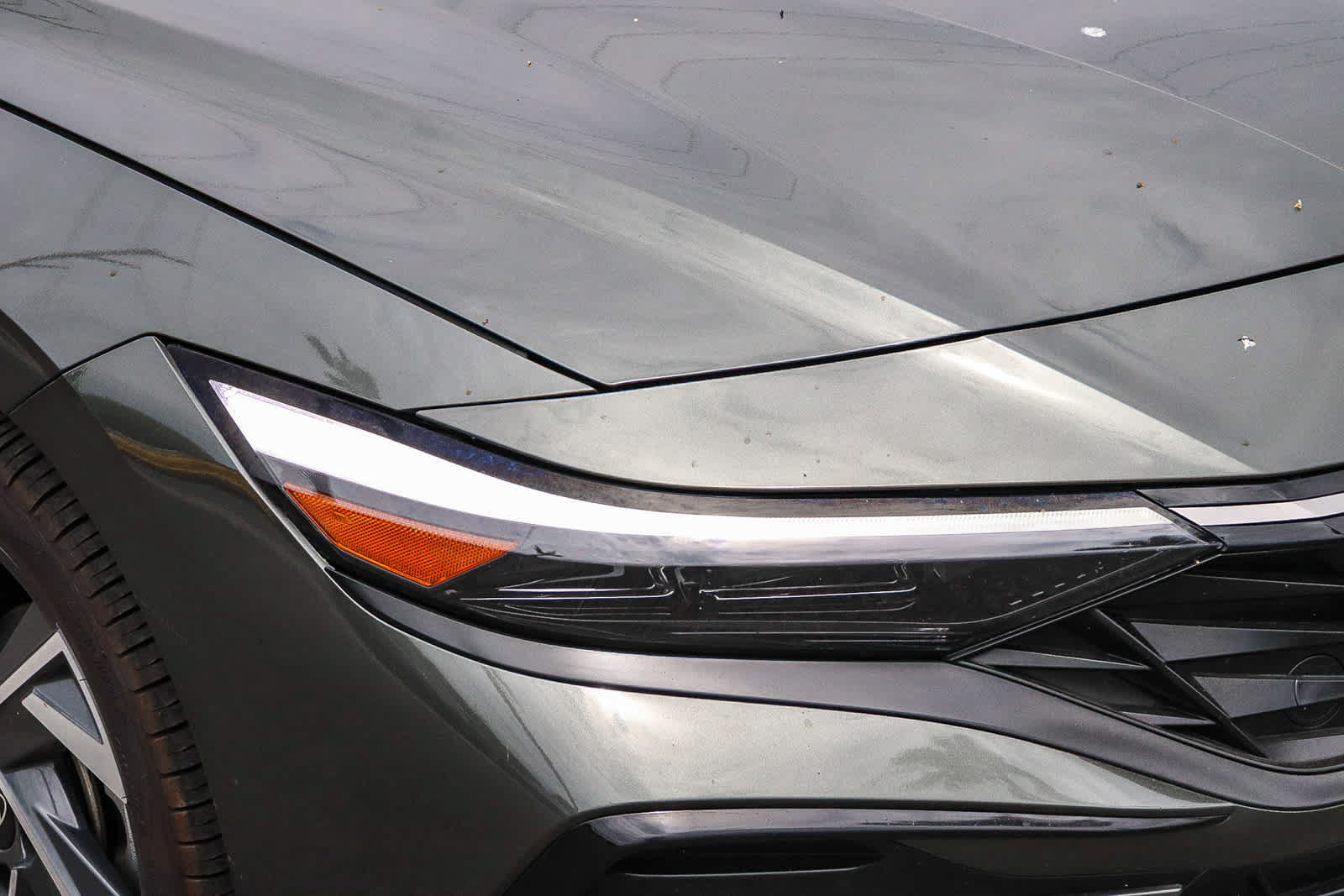 Used 2024 Hyundai Elantra Limited FWD image 16