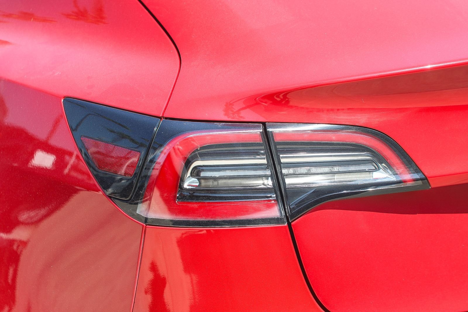 Used 2020 Tesla Model 3 Standard Range Plus RWD image 9