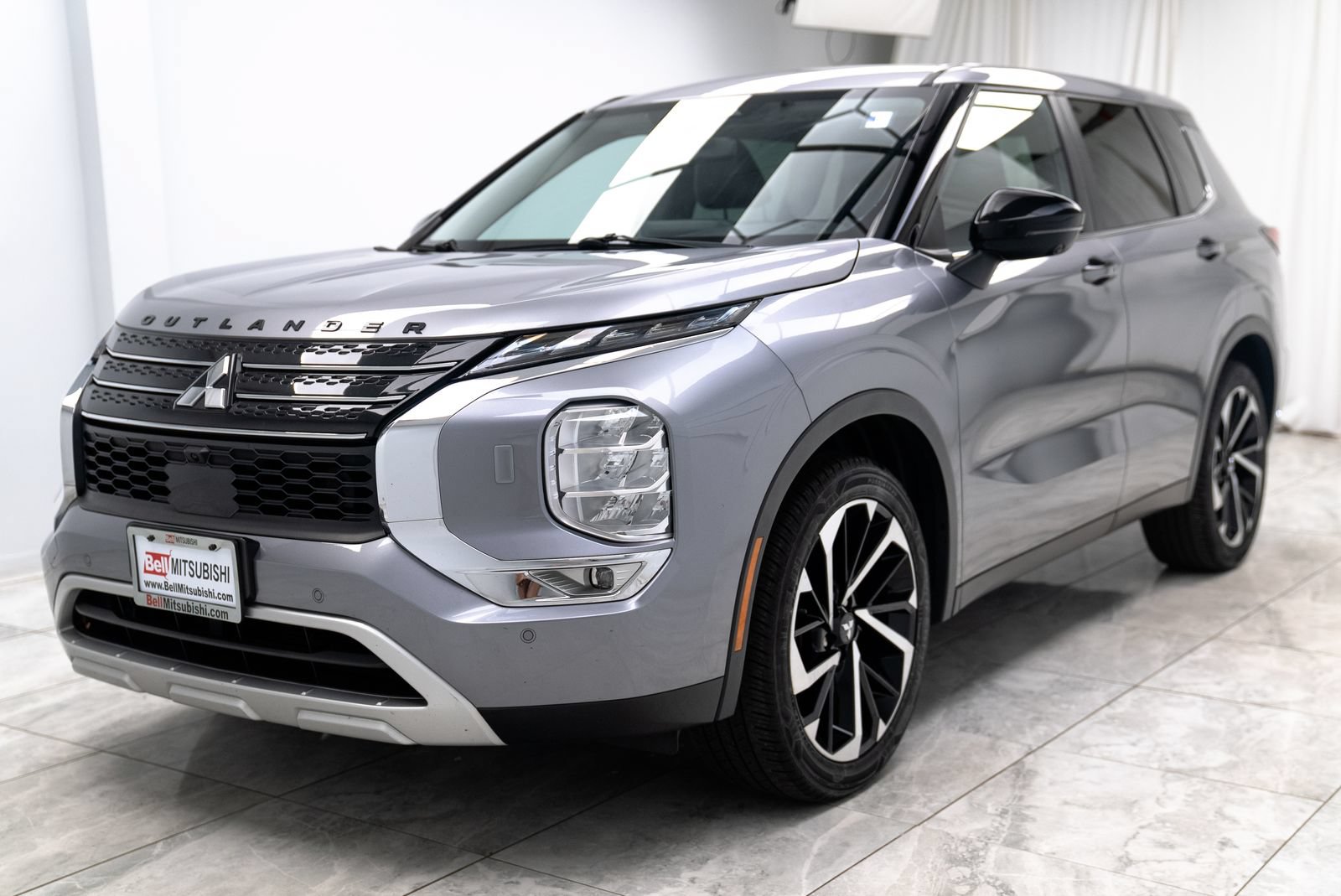 Used 2022 Mitsubishi Outlander SE AWD/4WD image 6