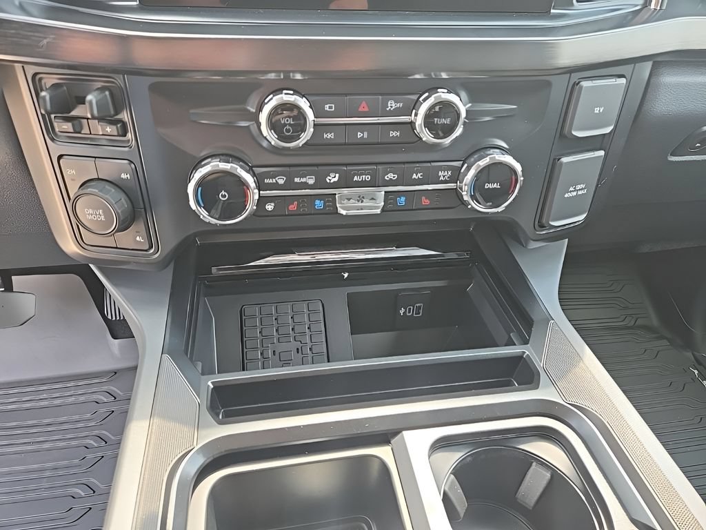 New 2026 Ford F350 Lariat w/ Lariat Premium Package AWD/4WD image 18