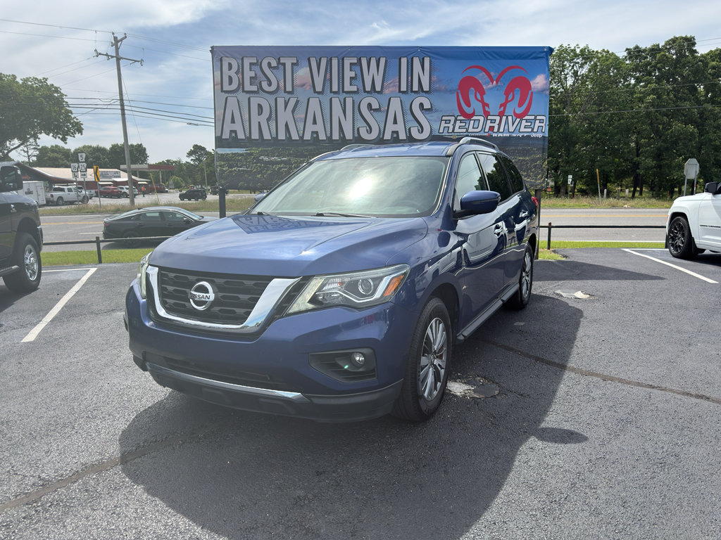 Used 2019 Nissan Pathfinder SV FWD image 1