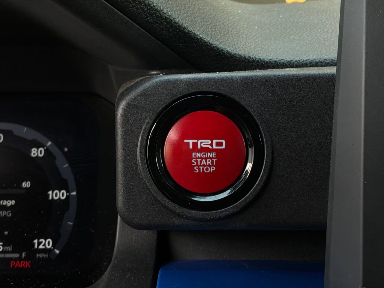 Used 2025 Toyota Tacoma TRD Off-Road AWD/4WD image 28