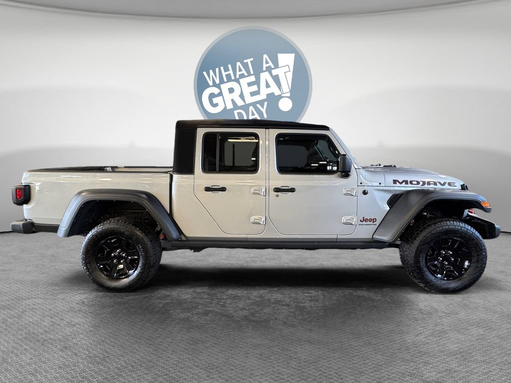 Used 2023 Jeep Gladiator Mojave w/ Cold Weather Group AWD/4WD image 2