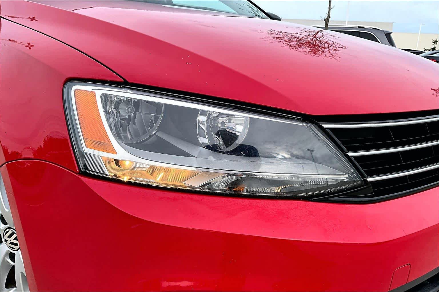 Used 2015 Volkswagen Jetta SE FWD image 27