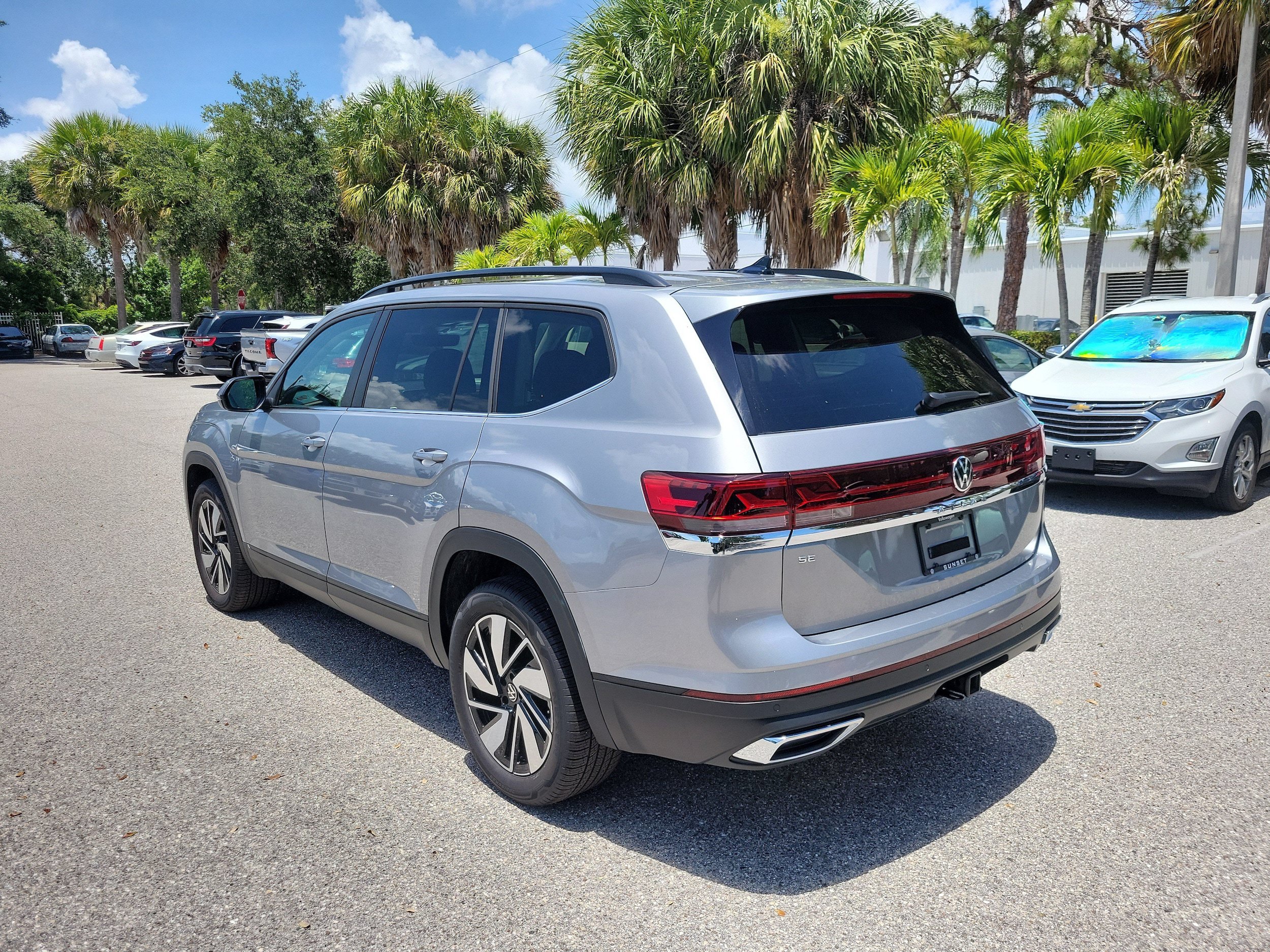 New 2026 Volkswagen Atlas SE FWD image 6