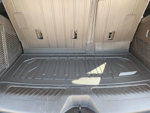 Used 2022 GMC Yukon SLT AWD/4WD image 35