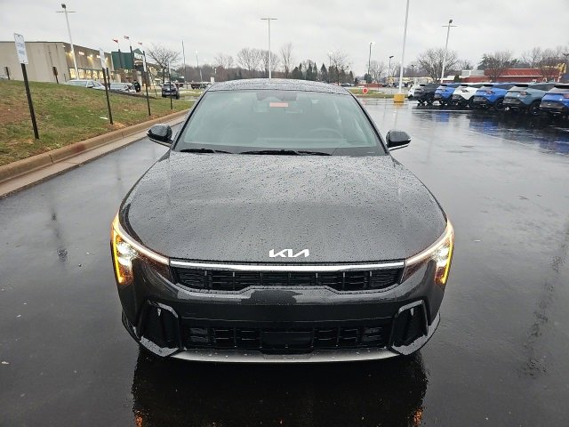 New 2025 Kia K4 GT-Line w/ GT-Line Sunroof Package image 2