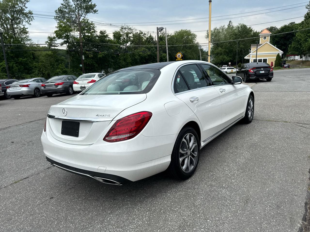 Used 2016 Mercedes-Benz C 300 4MATIC Sedan image 8