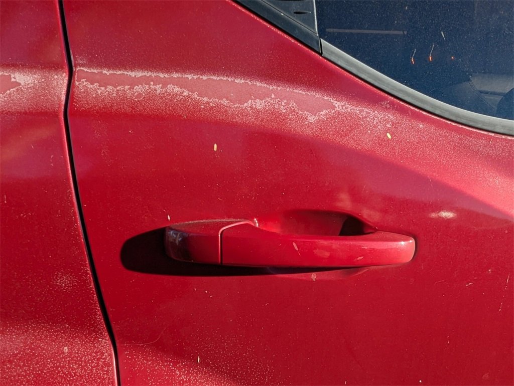 Used 2013 Dodge Avenger SE image 15