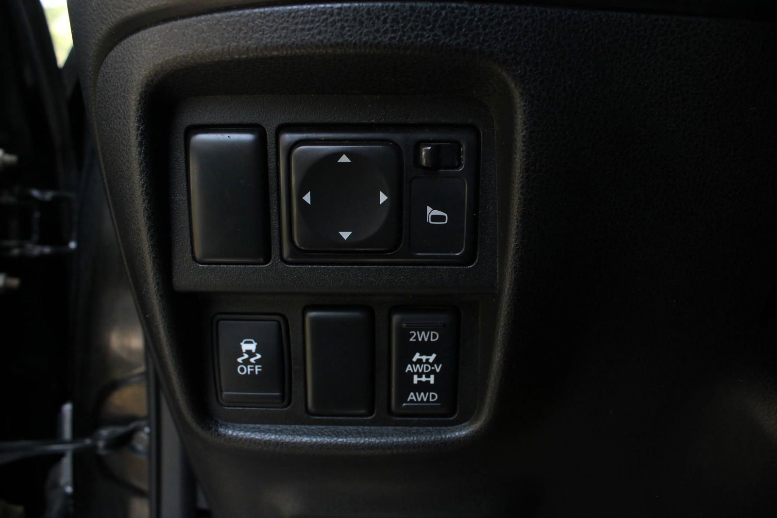 Used 2015 Nissan Juke NISMO RS w/ Interior Illumination Package AWD/4WD image 35