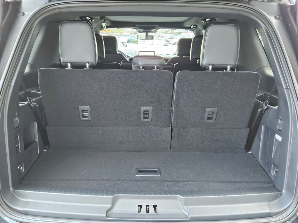 New 2024 Ford Expedition Limited image 32