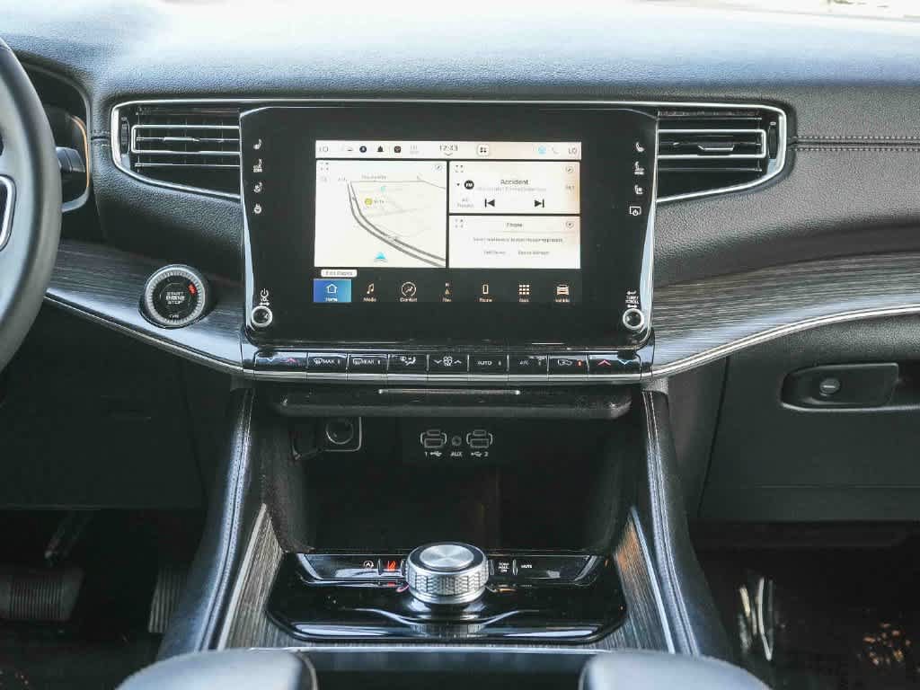 Certified 2024 Jeep Wagoneer Series II RWD image 13
