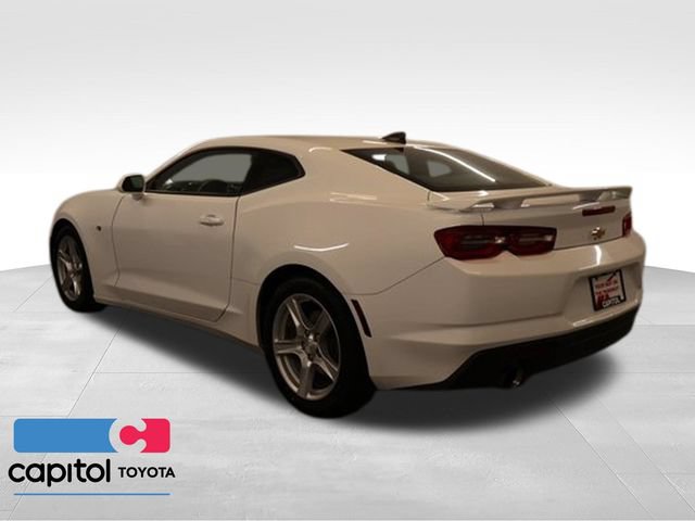 Used 2023 Chevrolet Camaro LT RWD image 4