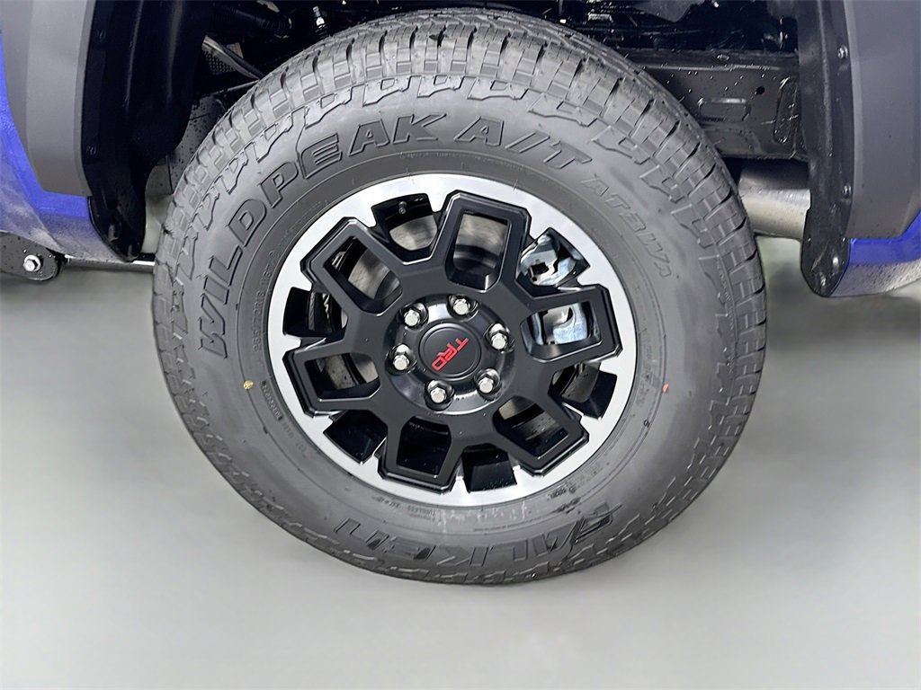 New 2025 Toyota Tacoma TRD Off-Road AWD/4WD image 30