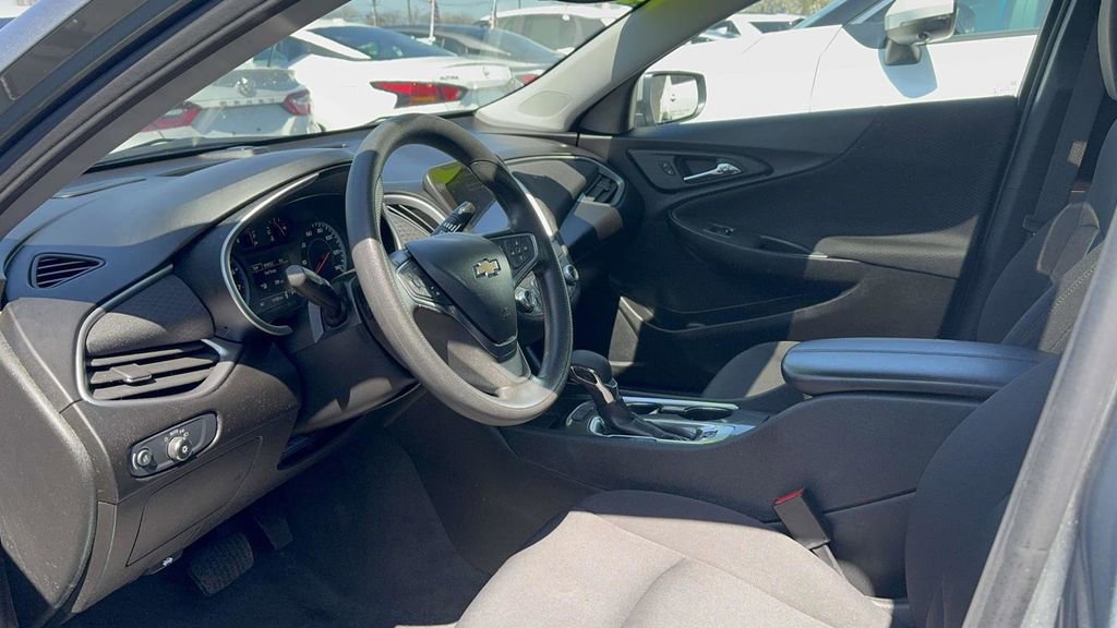 Used 2024 Chevrolet Malibu LT FWD image 29