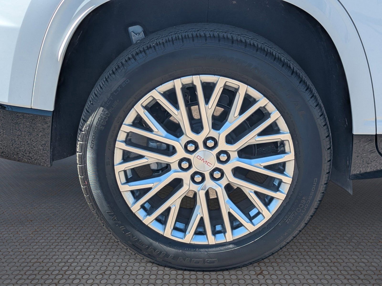 Used 2026 GMC Acadia Denali image 10