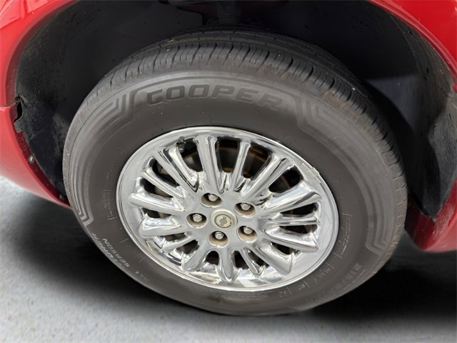 Used 2003 Chrysler Town & Country Limited image 36