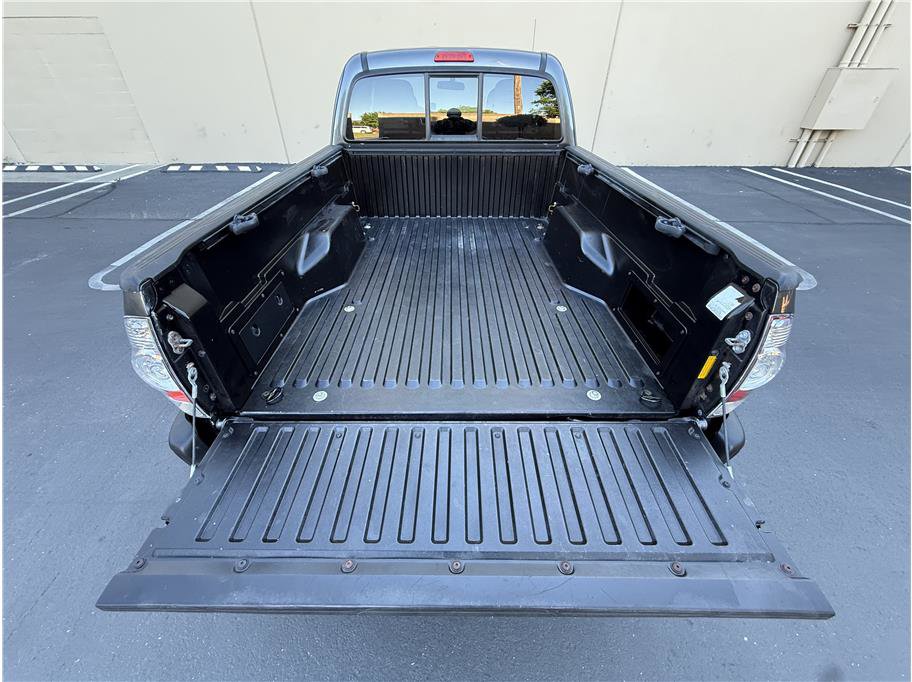 Used 2014 Toyota Tacoma 2WD Access Cab w/ Convenience Package image 21