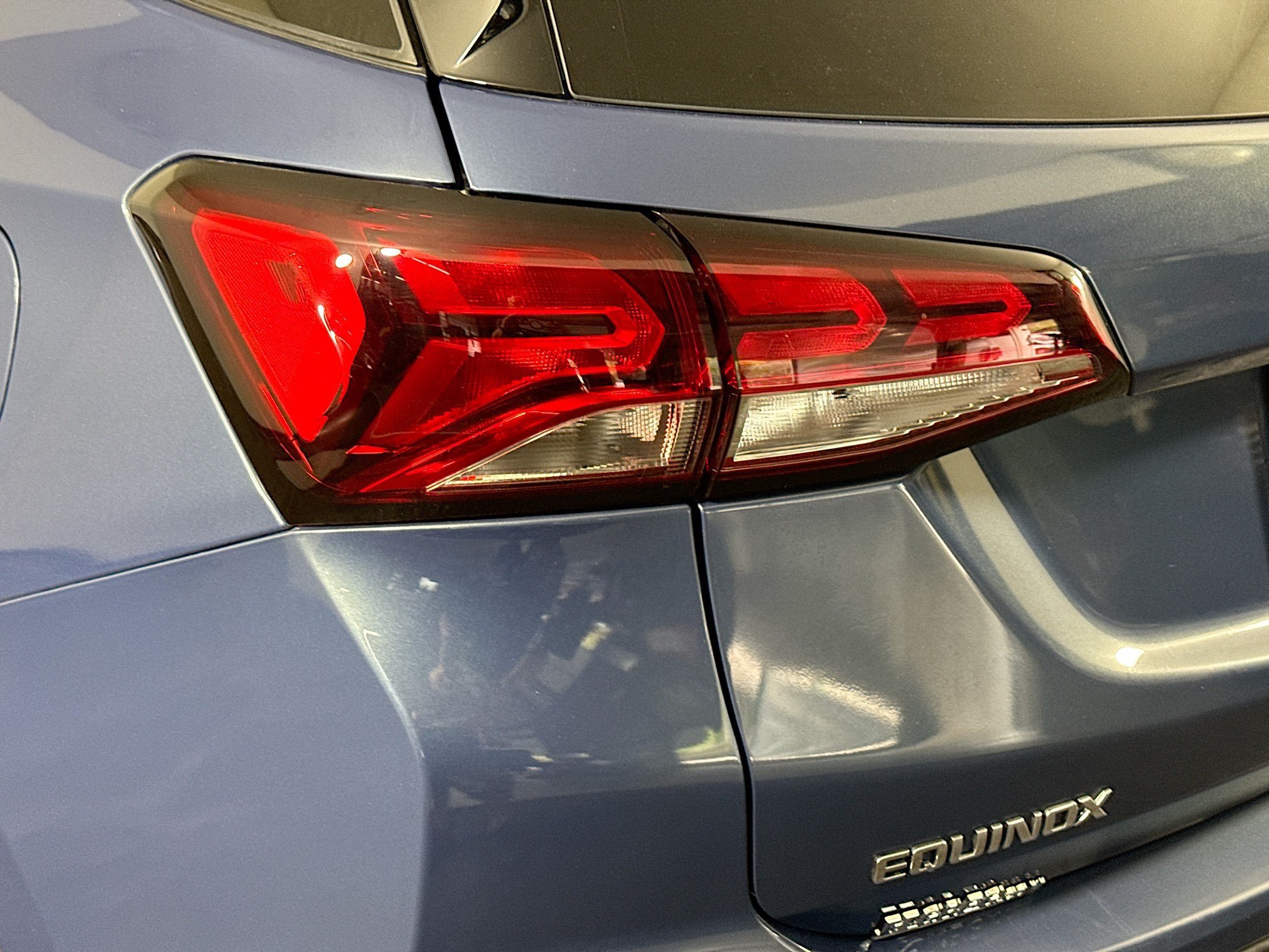 Used 2024 Chevrolet Equinox LT FWD image 36