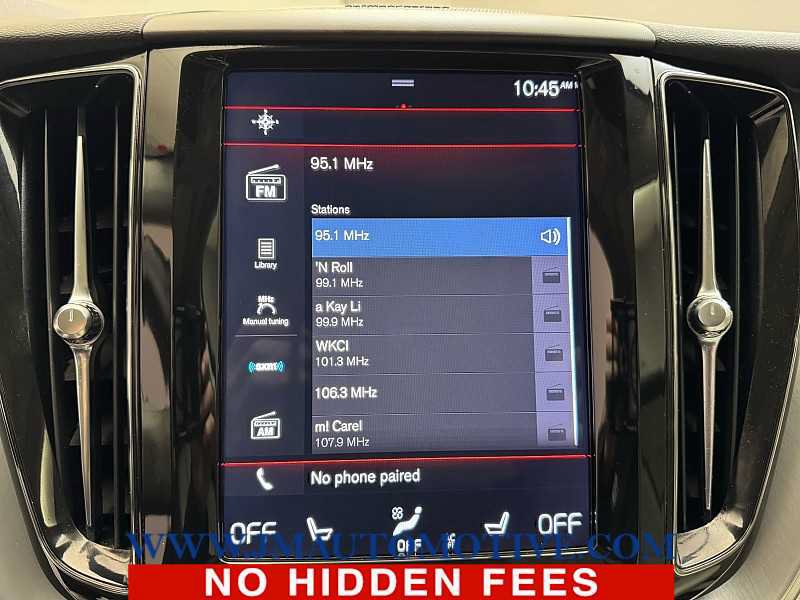Used 2019 Volvo XC60 T5 Momentum w/ Multimedia Package AWD/4WD image 22