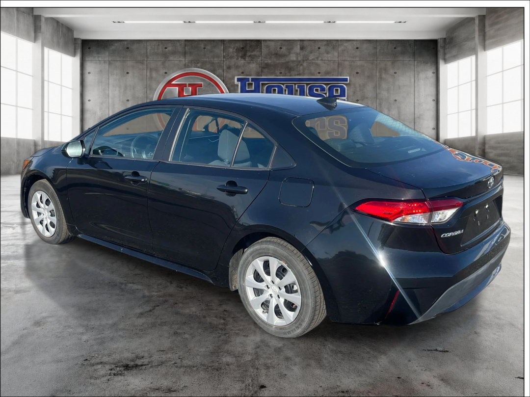Used 2022 Toyota Corolla LE FWD image 7