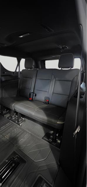 New 2026 Chevrolet Suburban Premier w/ Sun And Tow Package AWD/4WD image 32